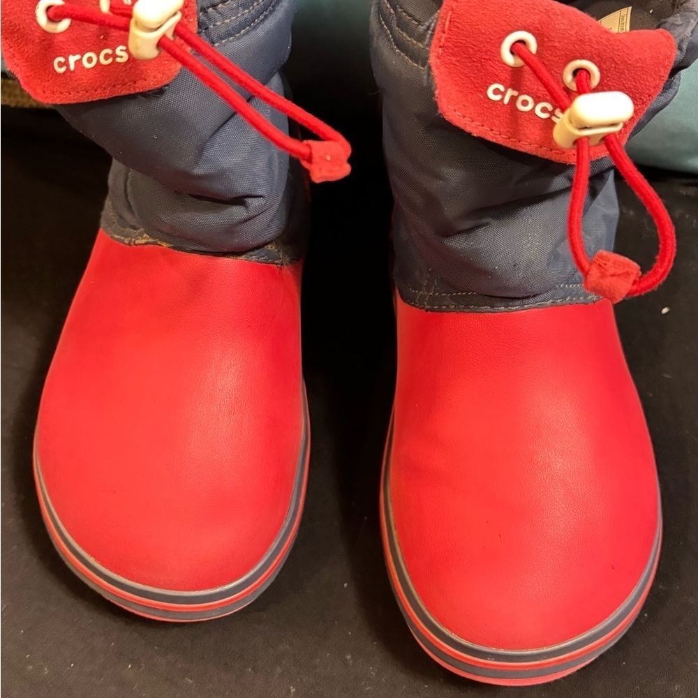 CROCS Kids Red and Navy Snow Boots - Picture 5 of 10